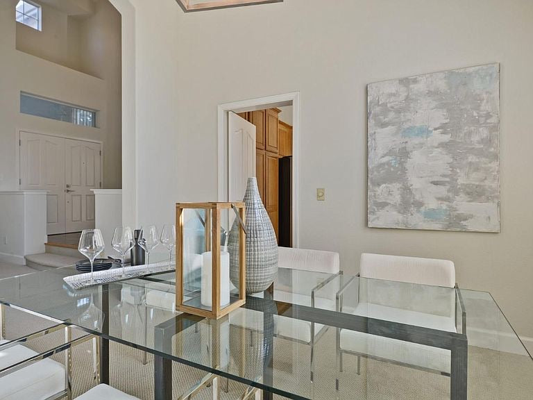 Staging-50 Lakewood Cir, San Mateo, CA 94402