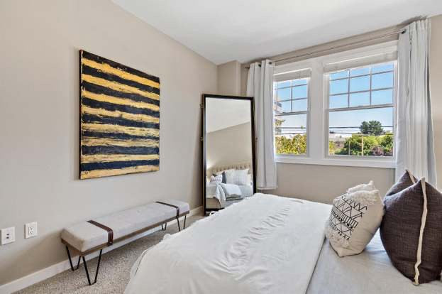 Staging-20 Madison #203