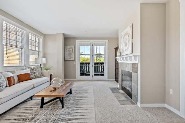 Staging-20 Madison #203