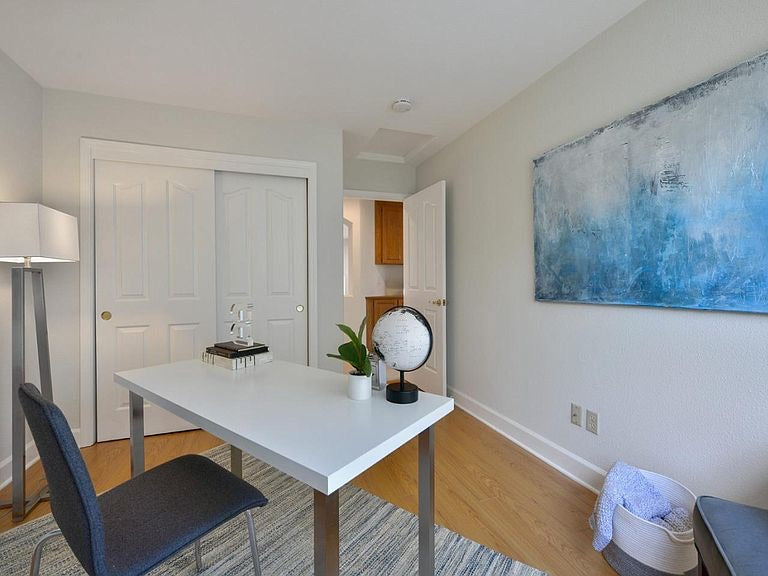Staging-50 Lakewood Cir, San Mateo, CA 94402