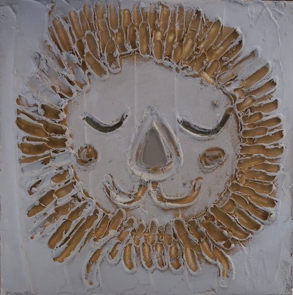 Animals ( three examples).