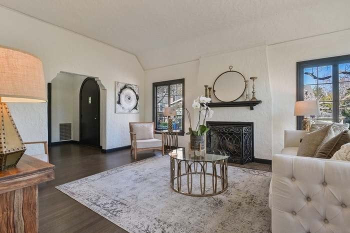 Staging-3530 Altamont Way